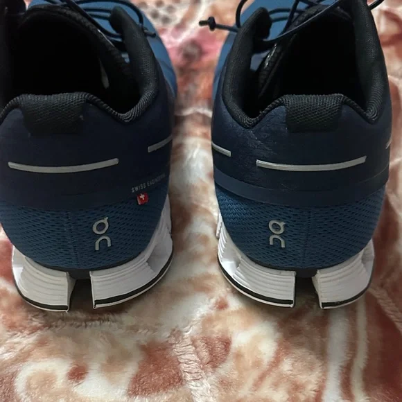 DC Men's Blue and Black Athletic Shoes. Size 12 - Picture 4 of 6